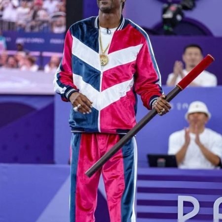 Snoop Dogg Breaking Tracksuit